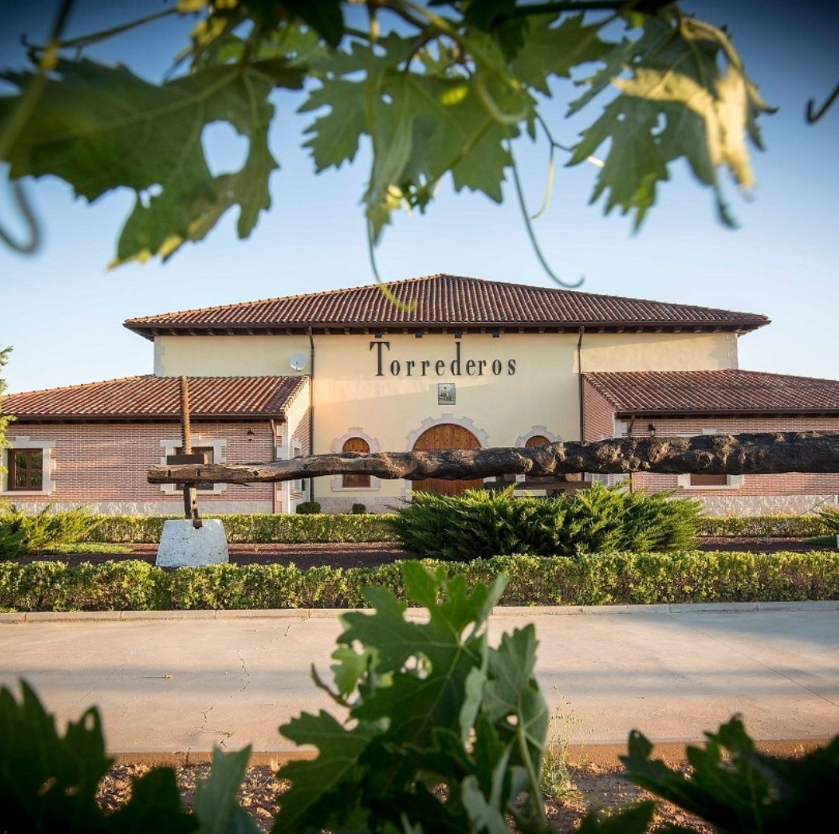 Facade of Bodegas Torrederos winery