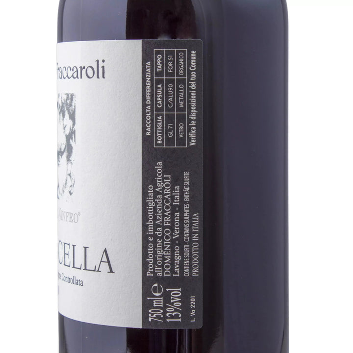 Back view of the Domenico Fraccaroli Valpolicella bottle, showcasing detailed product information and recycling instructions.